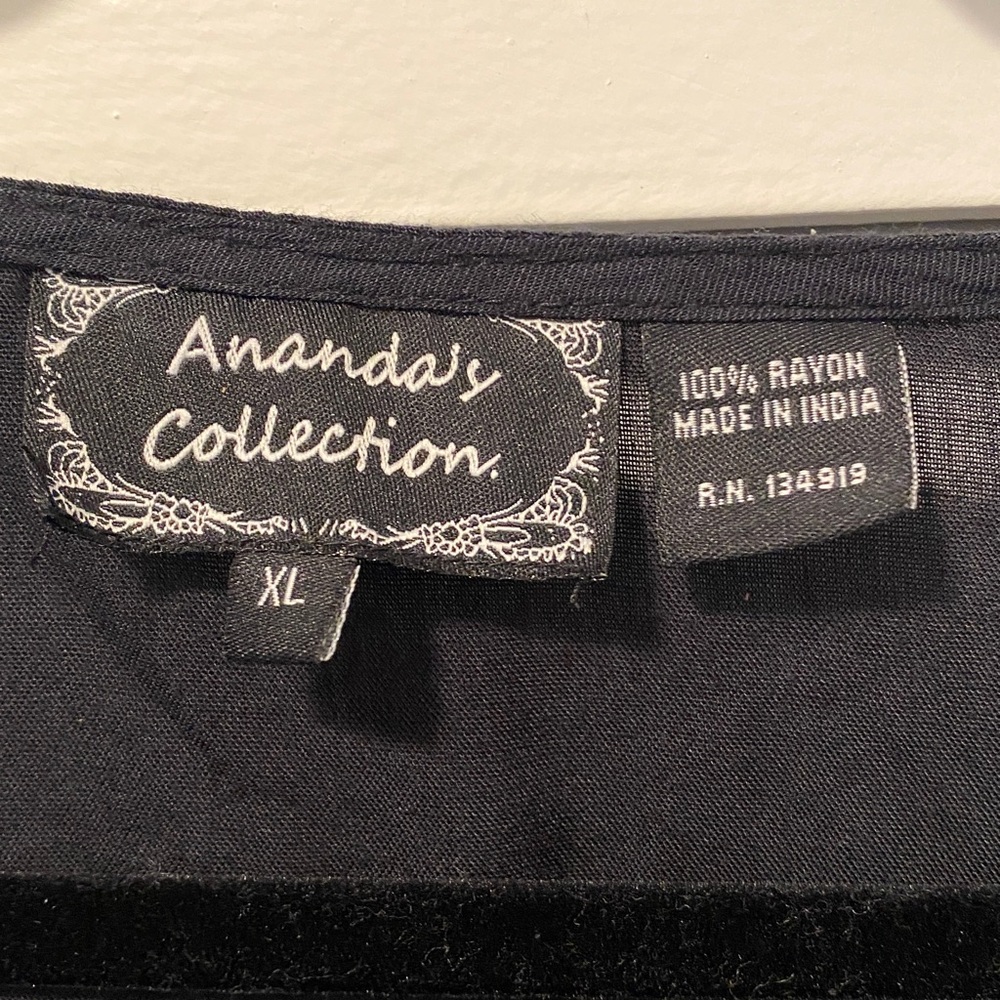 Anandas Collection ❤️ Black Dress with Red Embroidery Valentine’s (XL) - Picture 7 of 8